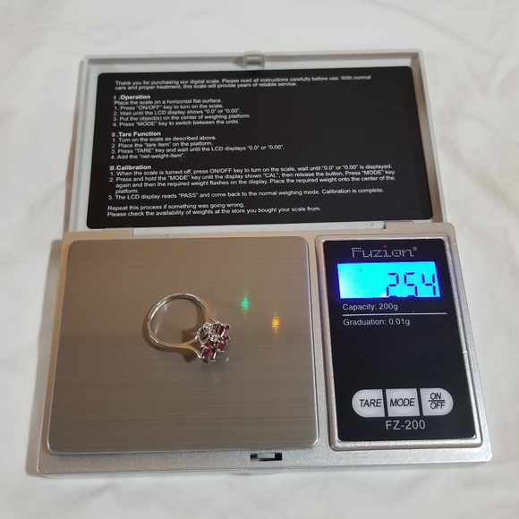 Vintage Famor 14K White Gold Ruby and Diamond Flower Ring, Size 6 - Picture 9 of 10